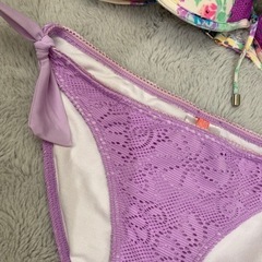 ビキニ　パープル　花柄　の画像