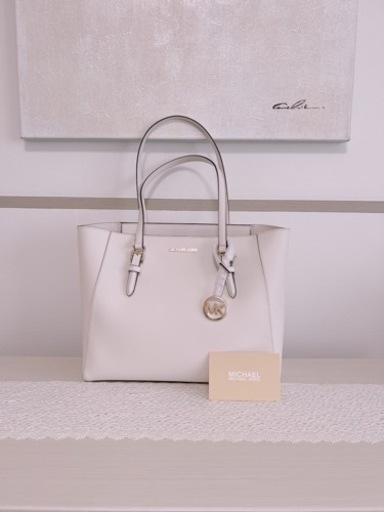 新品未使用 マイケルコース トートバッグcolorライトクリーム