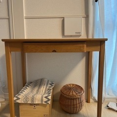 無料　木製デスク
