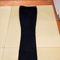 【クリーニング済み！】ピンストライプのスーツの画像