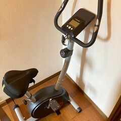 お取引中【自宅で筋トレ】高性能エアロバイク★フィットネスバイク★...