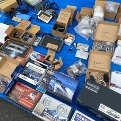 自動車用品などフリマやります！