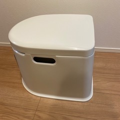 ポータブルトイレ　P型　山崎産業　簡易トイレの画像