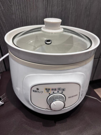 美品‼️スロークッカー アイリスオーヤマ ホワイト PSC-20K-W電気鍋 調理鍋