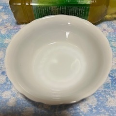 白いボウル皿　1個
