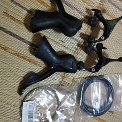 sora　デュアルコントロールレバー　ブレーキ　ロードバイクパーツ