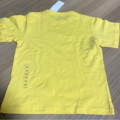 ユニクロ　Tシャツ130 の画像
