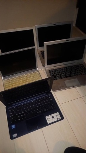ノートパソコンです⭐まとめて5台⭐ジャンク扱いでお願いします。⭐