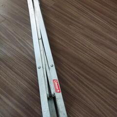 キャンプ用品 コールマンのスタンドの画像
