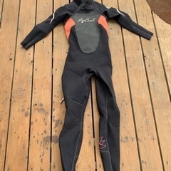 ウェットスーツ　女性用　Ripcurl 163cm 58kg