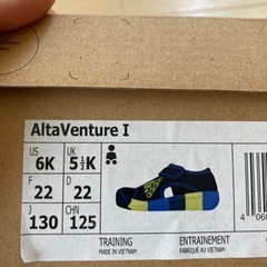 adidasキッズサンダル　13cmの画像