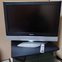 ２０１０年製液晶TV３２型　テレビ台セット