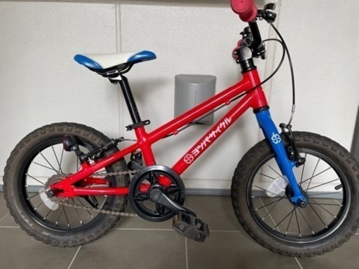 ヨツバサイクル　14インチ　ヒーローレッド