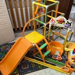 アンパンマンジャングルジム+アンパンマンカー