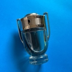 お値下げ★パコラバンヌ【pack rabane】香水invictus未使用50mlの画像
