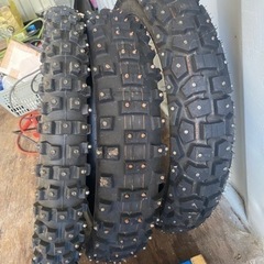 RMX250ツーサイクル整備中の画像