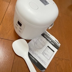 炊飯器(小さめ)