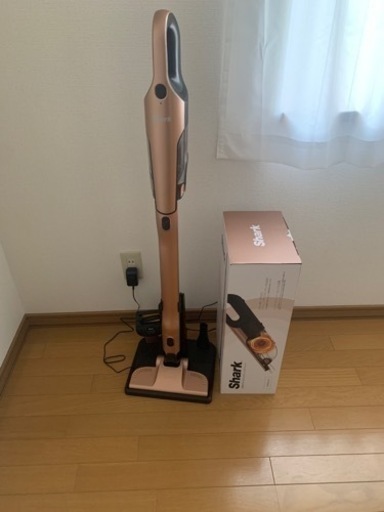 シャーク 充電式サイクロンスティッククリーナー
