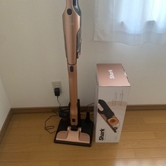 シャーク 充電式サイクロンスティッククリーナー の画像