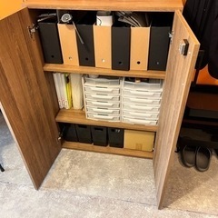 キャビネット　鍵付きの画像