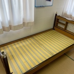 ベッドフレーム