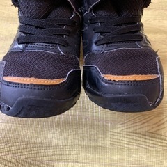asics キッズスニーカー 17.5㌢の画像