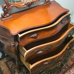 特別入荷!】イタリア ロココ調 ネコ脚 ドレッシング チェスト