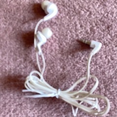 ③ 有線イヤホン　高音質