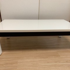 テーブル
