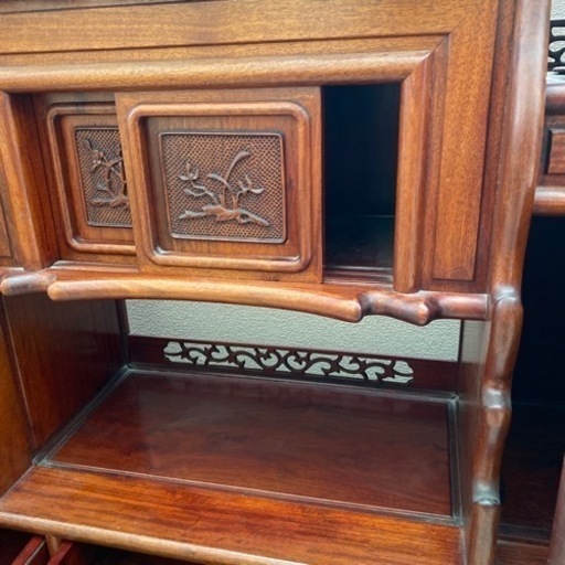 中古　飾り棚　重厚感
