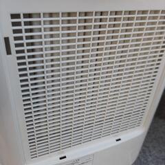 【引取先決まりました！】 除湿器 TOSHIBA 除湿 衣類乾燥機 RAD-DR70 2013年製 東芝 お店までご来店をお待ちしております！の画像
