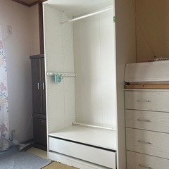 決まりました。　洋服掛けタンス