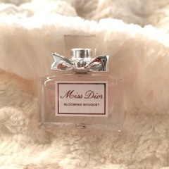 ディオールギフトBOX、ミスディオールブルーミングブーケ香水5mlの画像