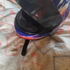 ダリルビューティー？レプリカヘルメットの画像