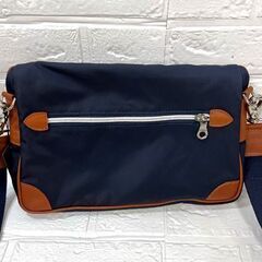 未使用 オロビアンコ OROBIANCO ショルダーバッグ バッグ camelot ネイビー 斜めがけ クラッチバッグ メンズ ☆ 札幌市白石区 白石店 未使用 オロビアンコ OROBIANCO ショルダーバッグ バッグ camelot