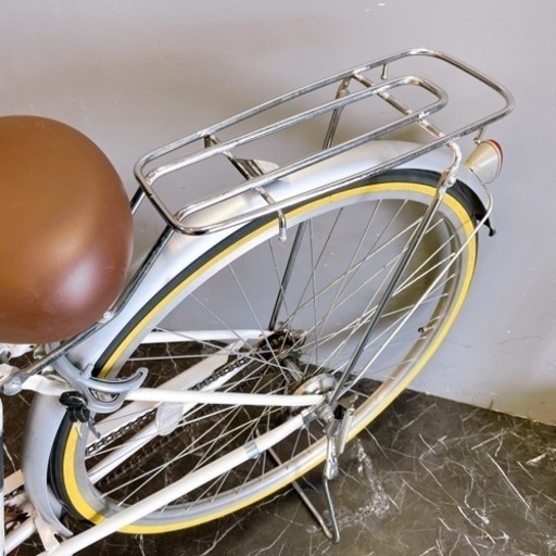 【♥1】シティー車 自転車 RIVULET ホワイト オートライト シングル