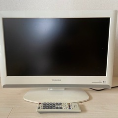 【東芝　22型　液晶テレビTV  ホワイト白　美品】