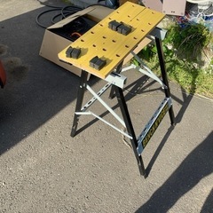 【引き取り先決まりました】折りたたみ可能　作業台の画像