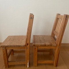 アンティーク子ども椅子の画像