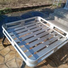 ルーフキャリアの画像