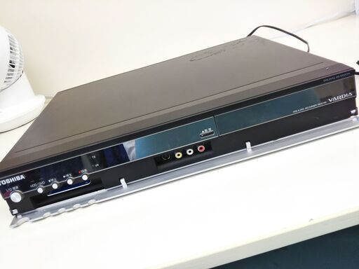 【受け渡し確定】東芝ＲＤ－Ｅ１６０　DVDレコーダー　ハードも付いてます。