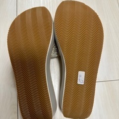 キラキラ　デコ　サンダル　ビジュー　夏の画像