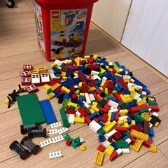 レゴ　赤いバケツ