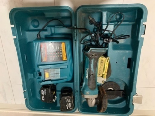 マキタ　グラインダー