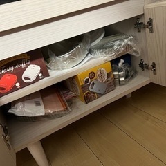 食器棚の画像