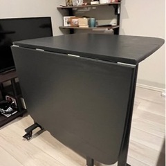 折りたたみ式ダイニングテーブル