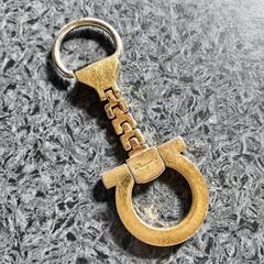③Salvatore Ferragamo(サルヴァトーレ・フェラ...