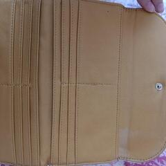 長財布　黄色　汚れ、擦れありの画像