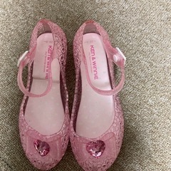20センチ　女の子のサンダルの画像