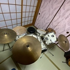 ドラムセットの画像